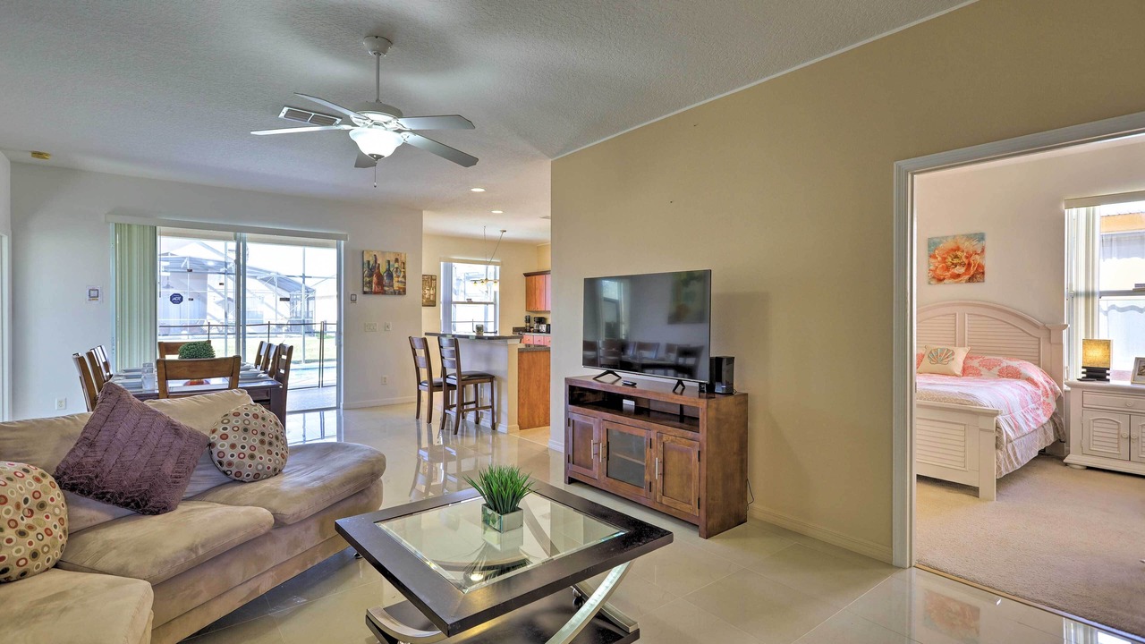 Photo of Bedroom in Crystal Cove