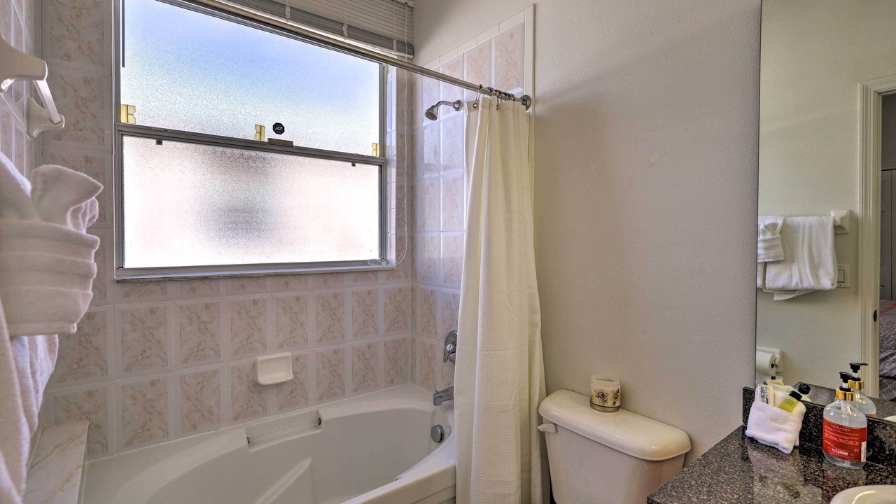 Photo of Bathroom in Crystal Cove