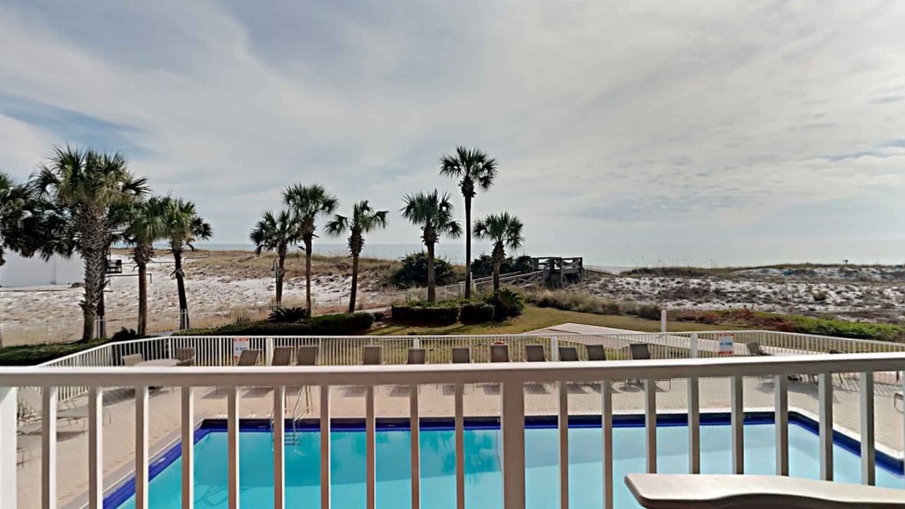 Photo of Patio Balcony in Holiday Isle