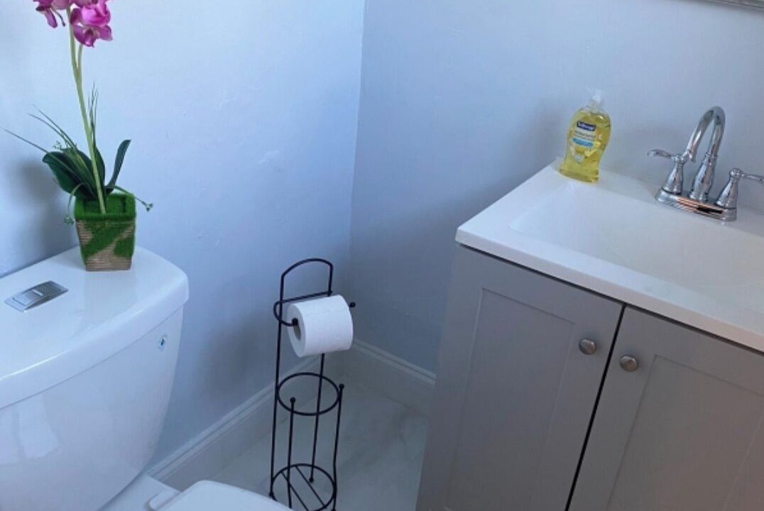 Photo of Bathroom in Miami Gardens