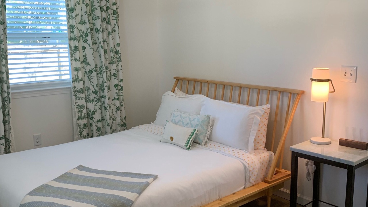 Photo of Bedroom in Myrtle Grove
