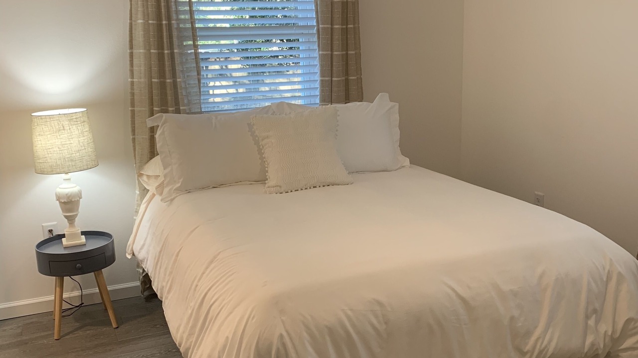 Photo of Bedroom in Myrtle Grove