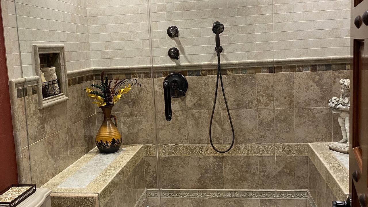 Photo of Bathroom in Coral Way