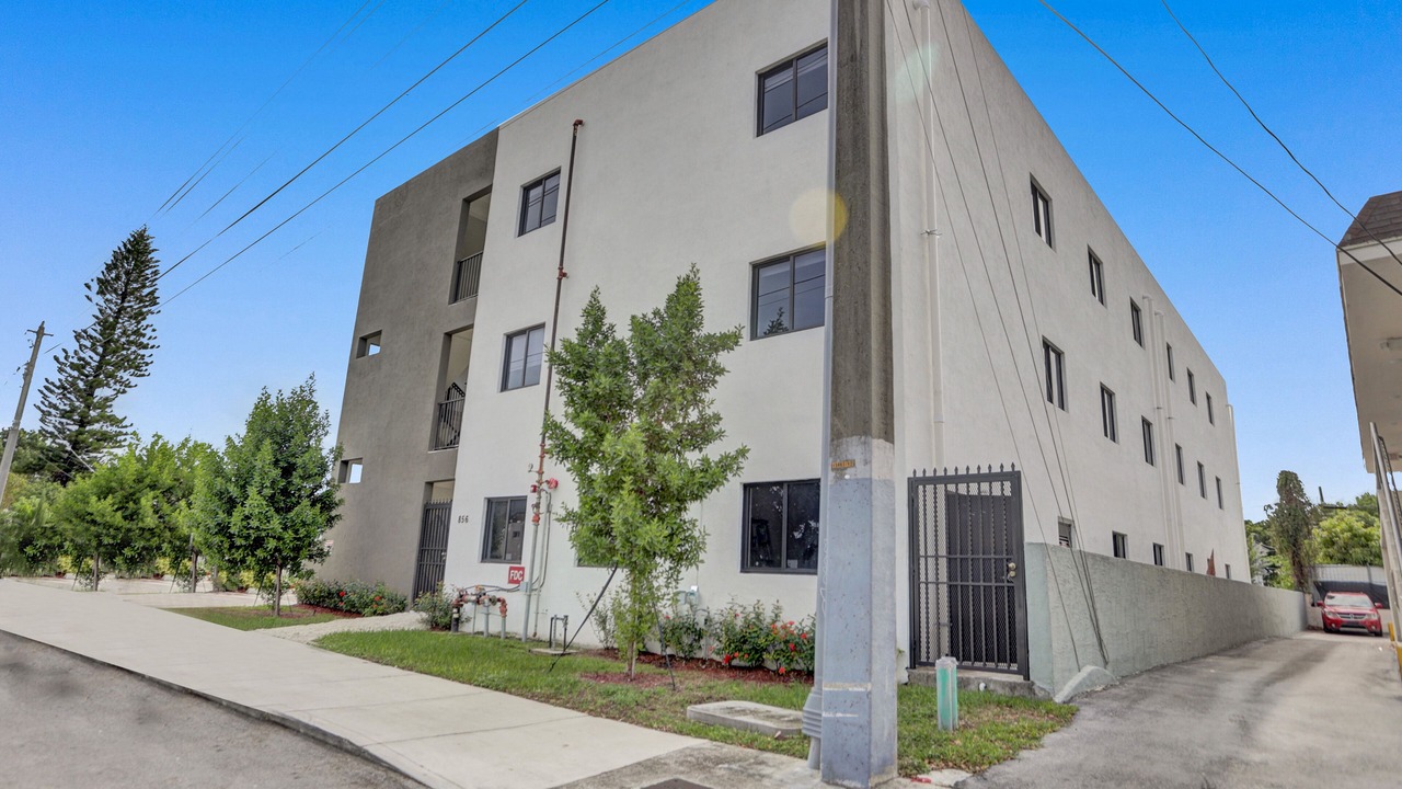 Photo of Outdoor in Allapattah