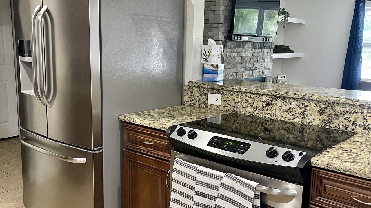 Photo of Kitchen in Bearss Plaza
