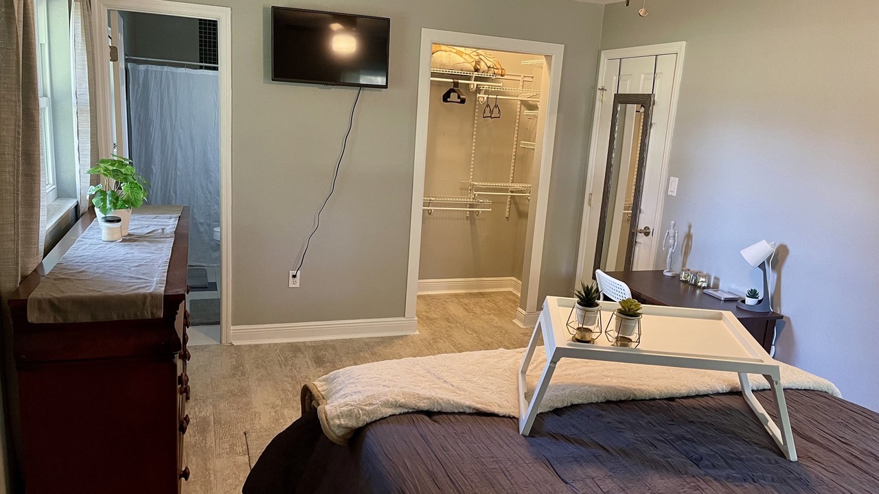 Photo of Bedroom in Bearss Plaza