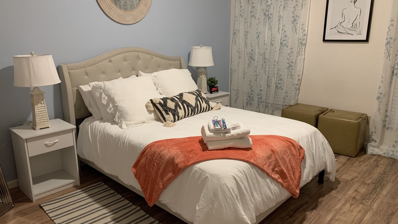 Photo of Bedroom in Golden Glades - The Woods