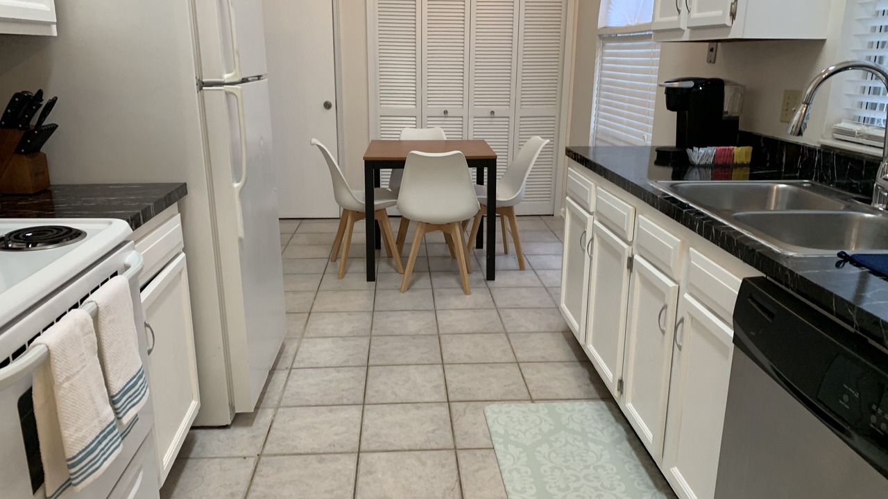 Photo of Kitchen in Golden Glades - The Woods