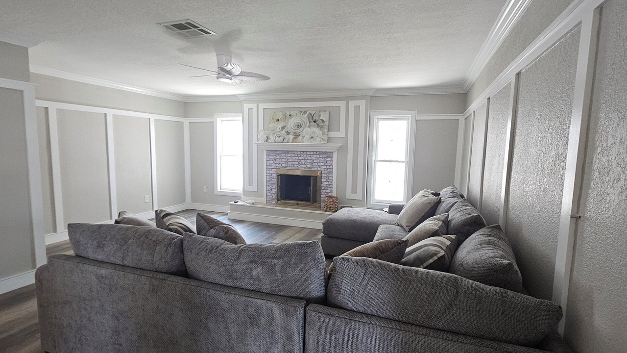 Photo of Livingroom in Spring Hill