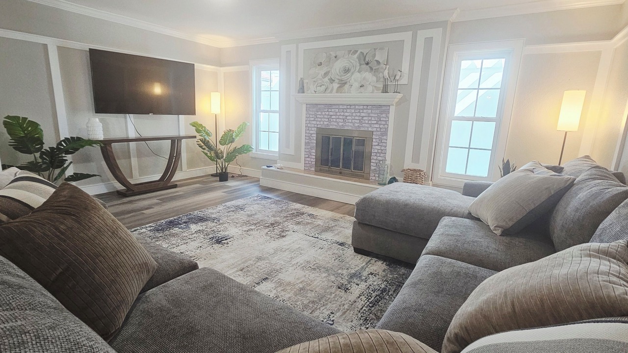 Photo of Livingroom in Spring Hill