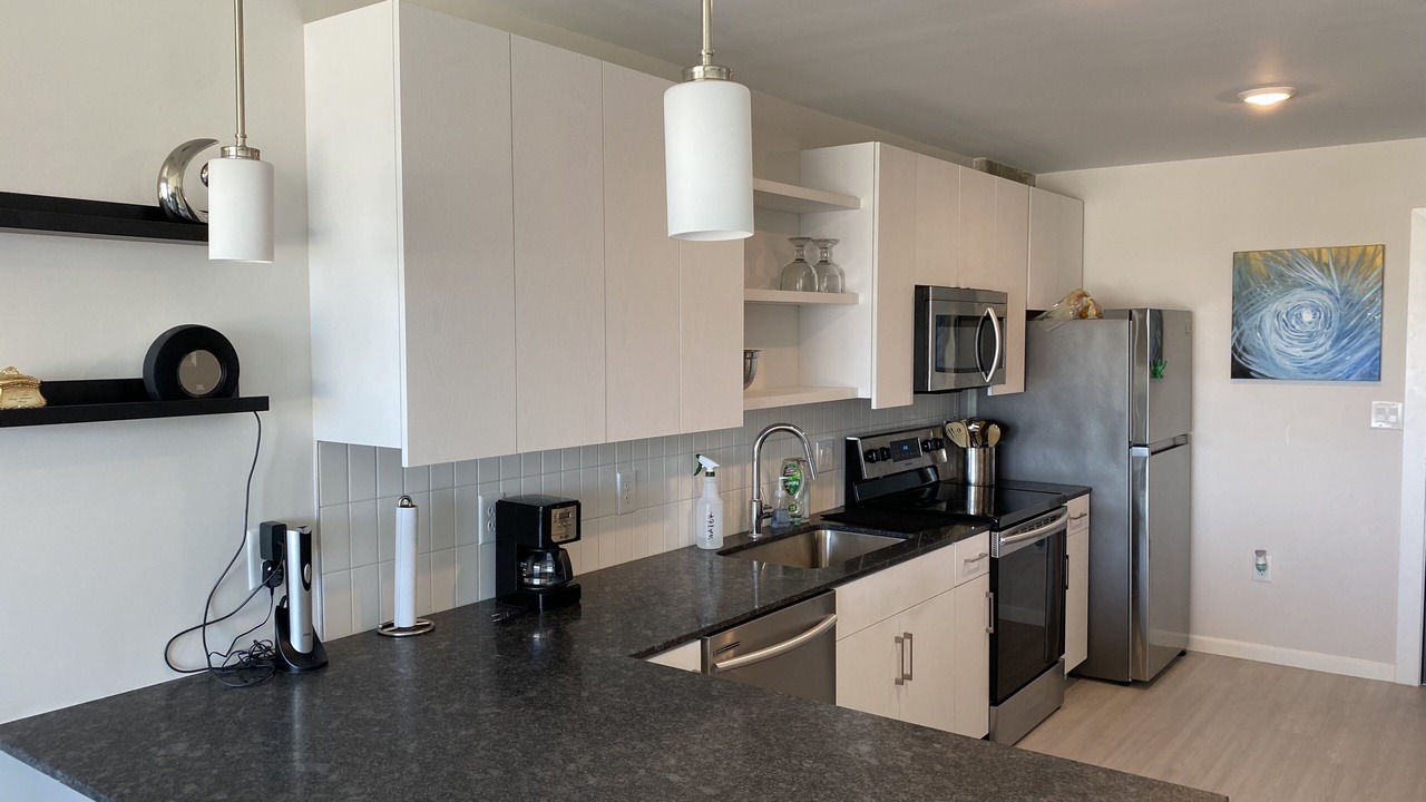 Photo of Kitchen in Lake Dot
