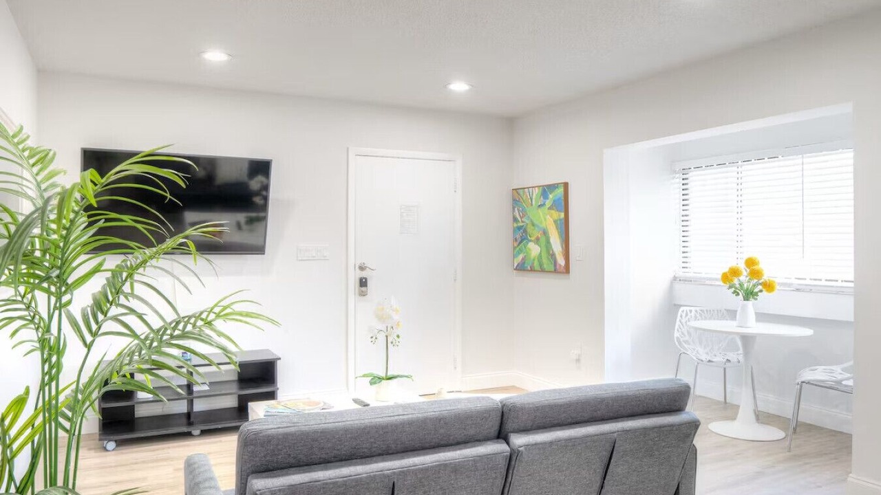 Photo of Livingroom in East Little Havana