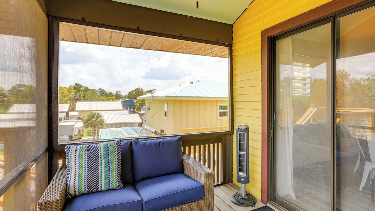 Photo of Patio Balcony in Suwannee