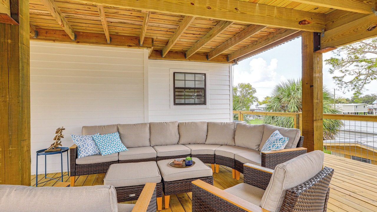 Photo of Patio Balcony in Suwannee