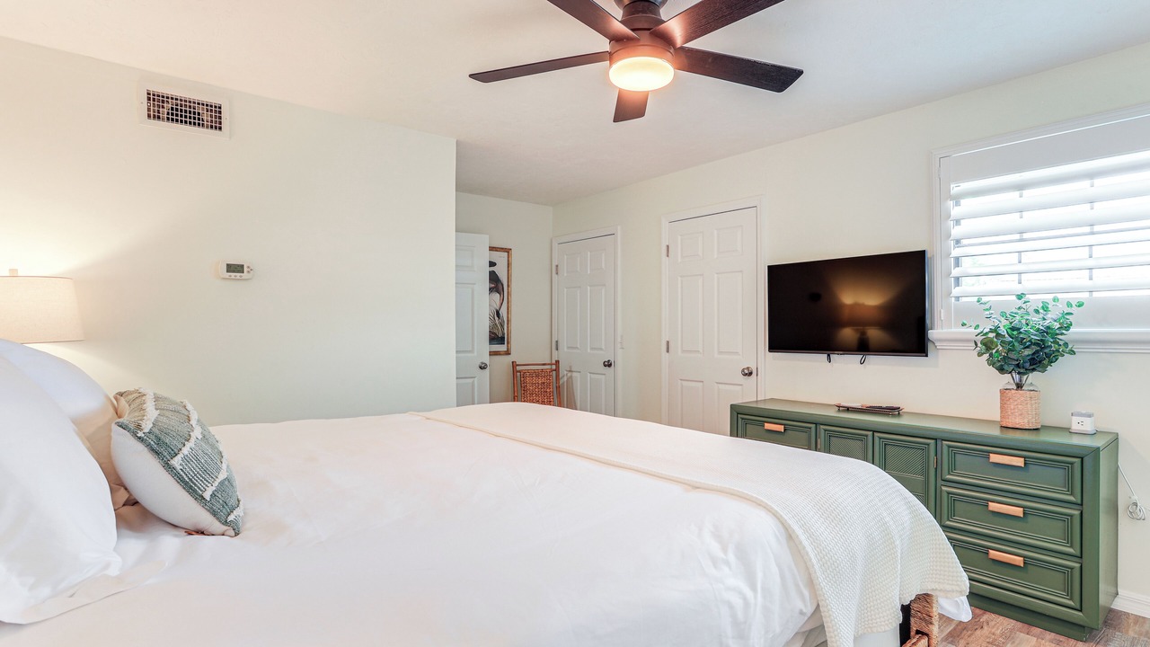 Photo of Bedroom in Suwannee