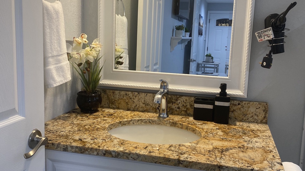 Photo of Bathroom in Egypt Lake-Leto