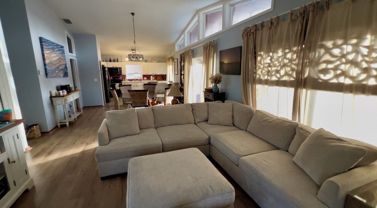 Photo of Livingroom in Indian Waterways