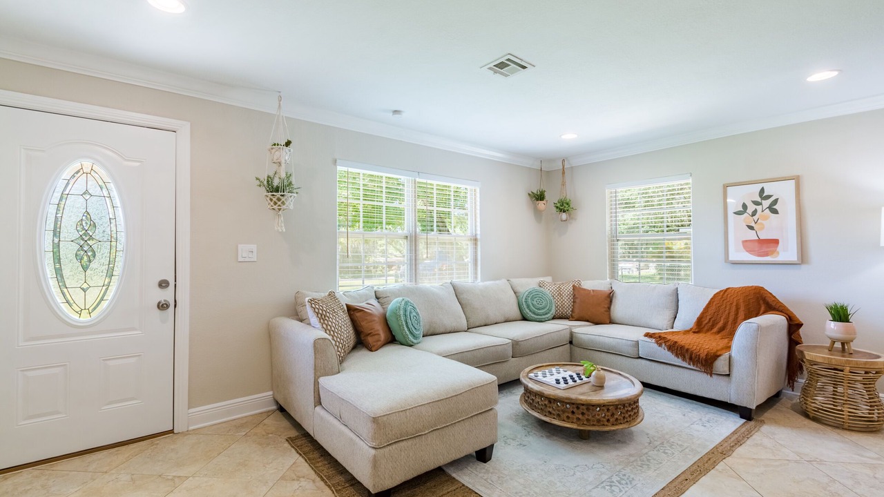 Photo of Livingroom in Temple Crest