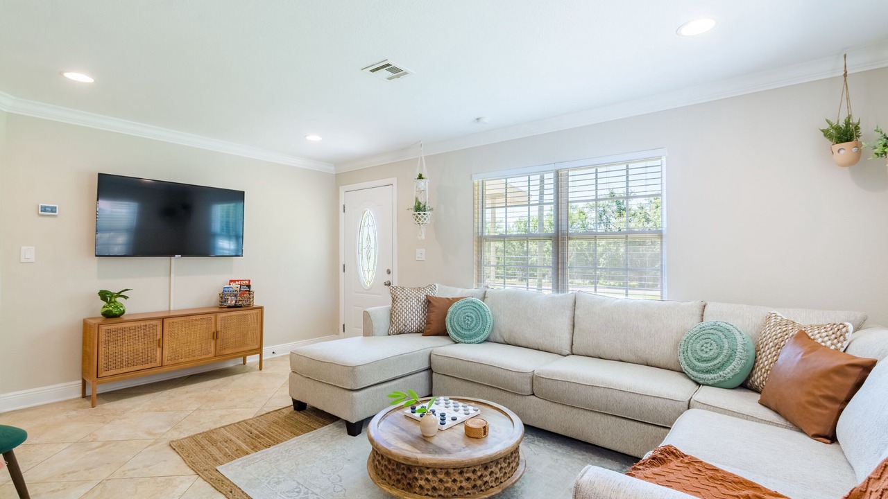 Photo of Livingroom in Temple Crest