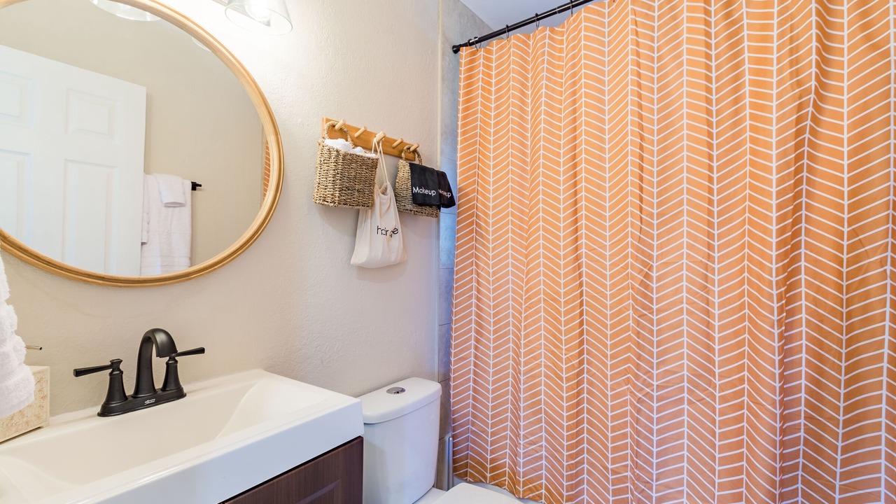 Photo of Bathroom in Temple Crest