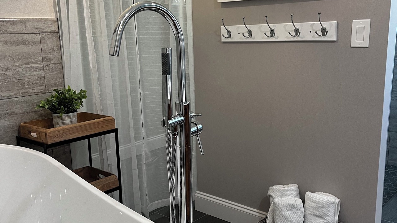 Photo of Bathroom in Edgewater