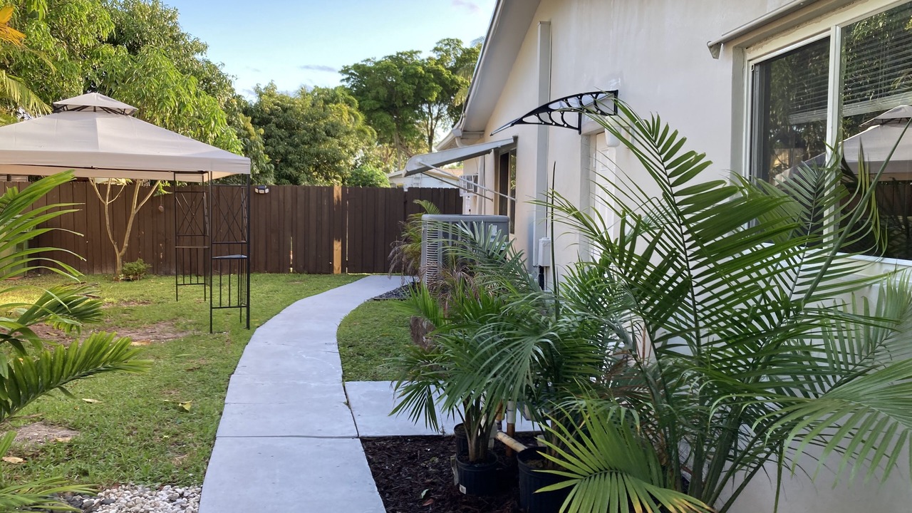 Photo of Others in Pembroke Pines