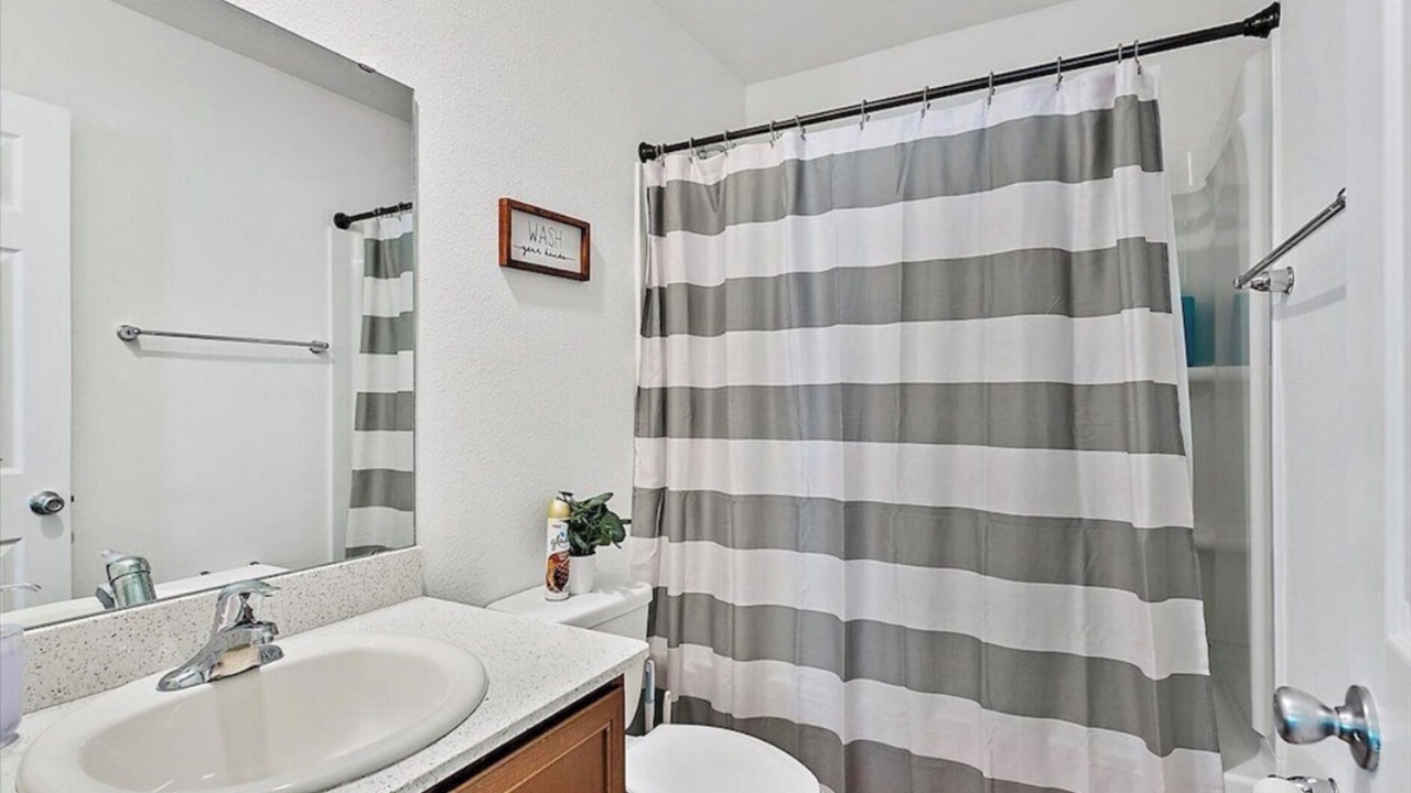 Photo of Bathroom in Biscayne