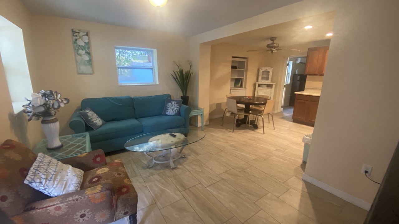 Photo of Livingroom in Horton Shores