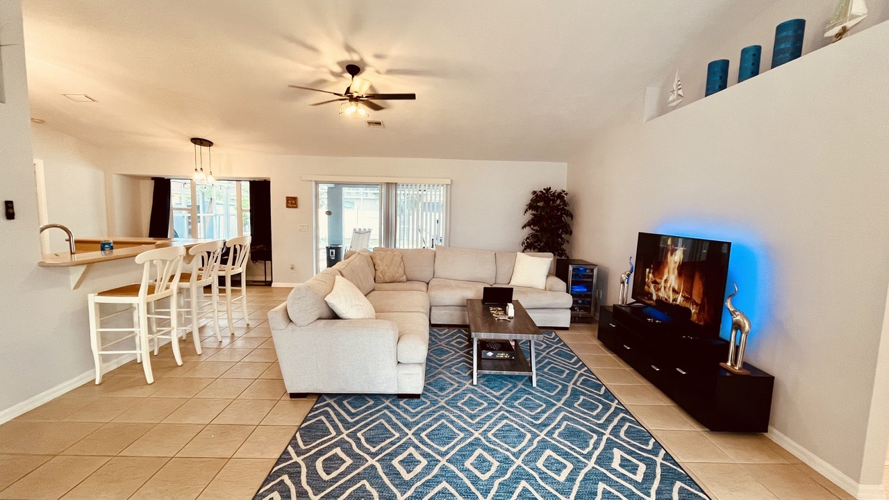 Photo of Livingroom in North Port