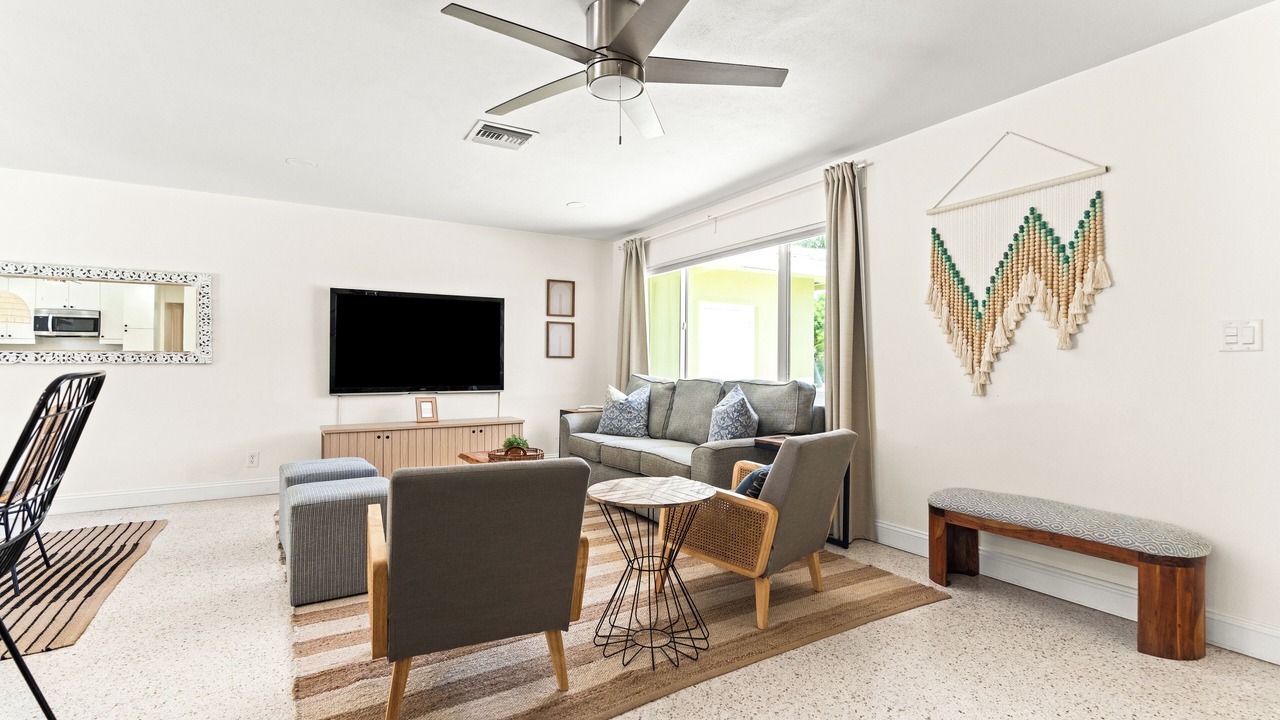 Photo of Livingroom in Singer Island