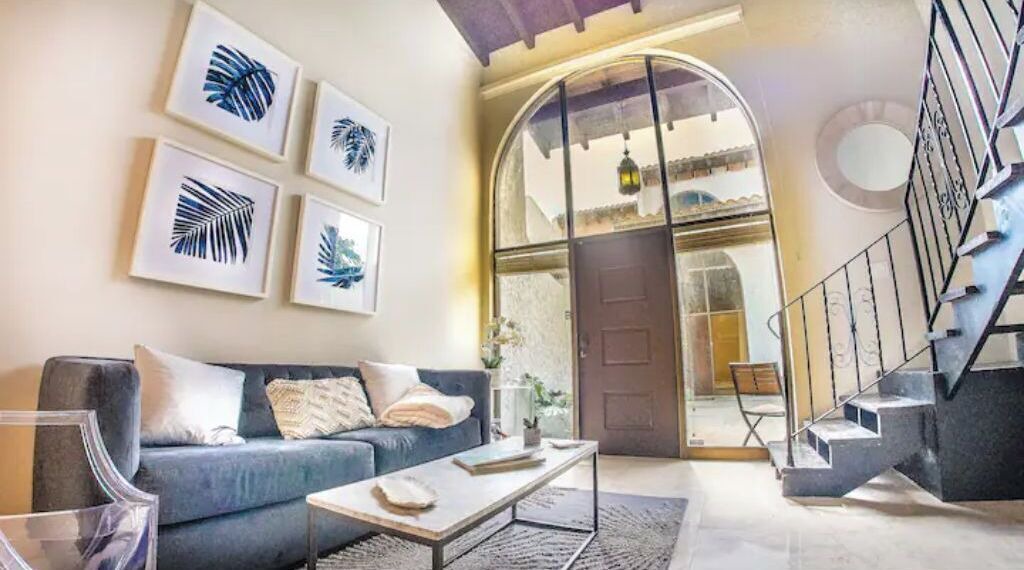 Photo of Livingroom in Miami Shores