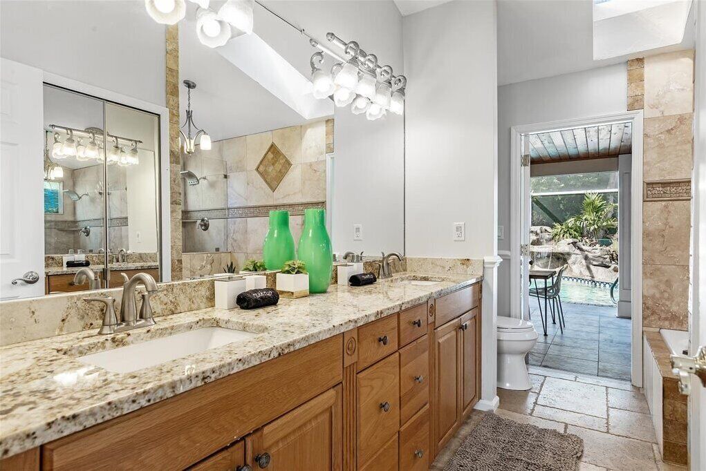 Photo of Bathroom in Pelican