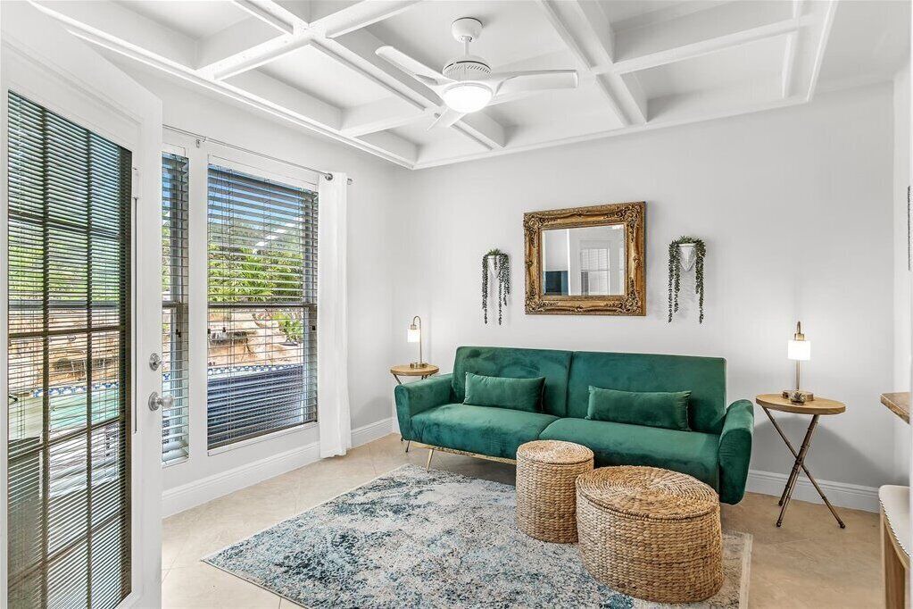 Photo of Livingroom in Pelican