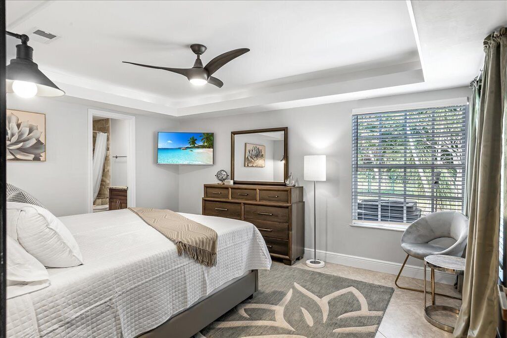 Photo of Bedroom in Pelican