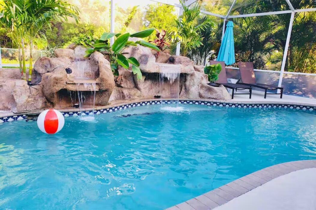 Photo of Outdoor in Pelican