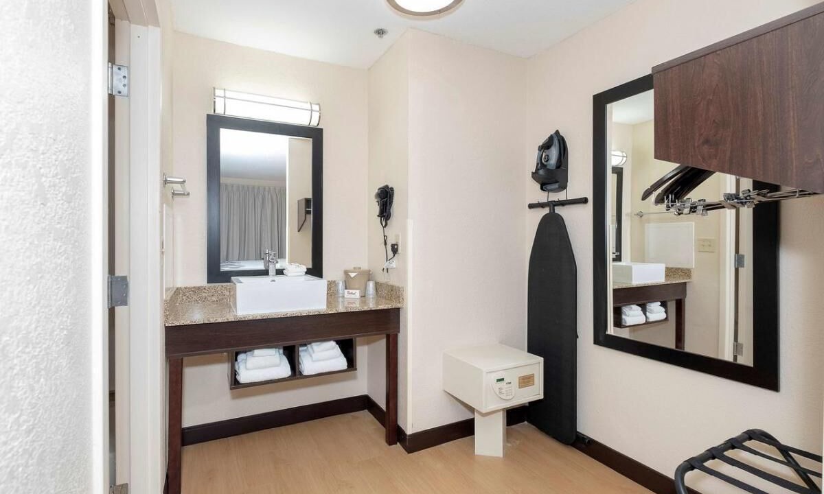 Photo of Bathroom in Southpoint