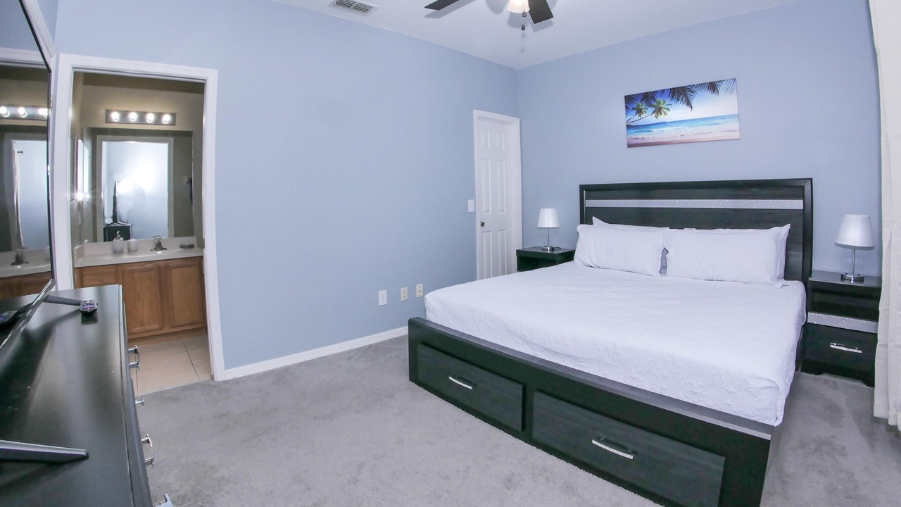 Photo of Bedroom in Sunset Ridge
