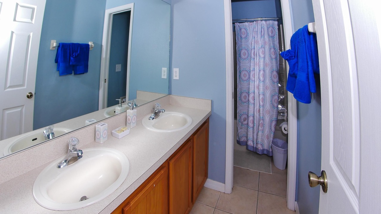 Photo of Bathroom in Sunset Ridge