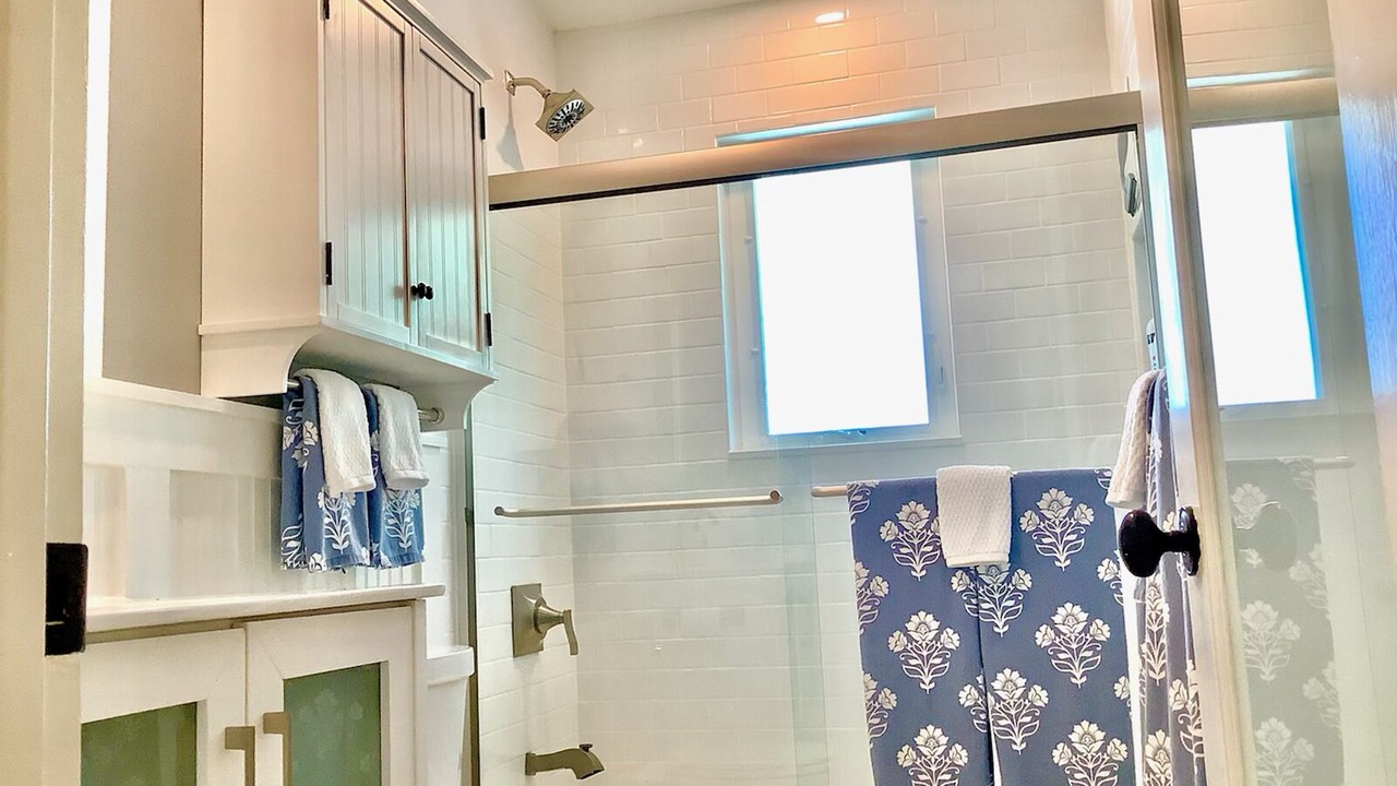 Photo of Bathroom in Orchid