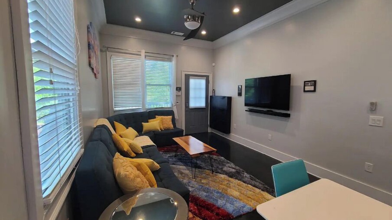 Photo of Livingroom in West End