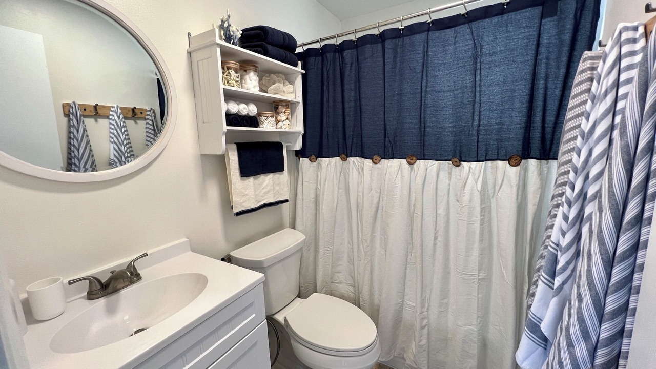 Photo of Bathroom in Roberta Heights In Oakdale Park