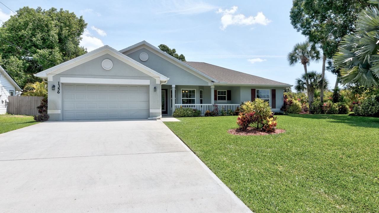 Photo of Outdoor in Sebastian Highlands