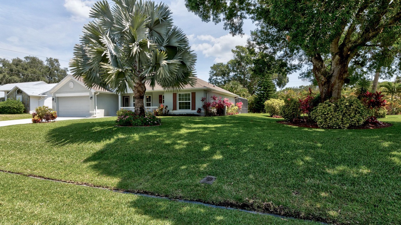 Photo of Outdoor in Sebastian Highlands