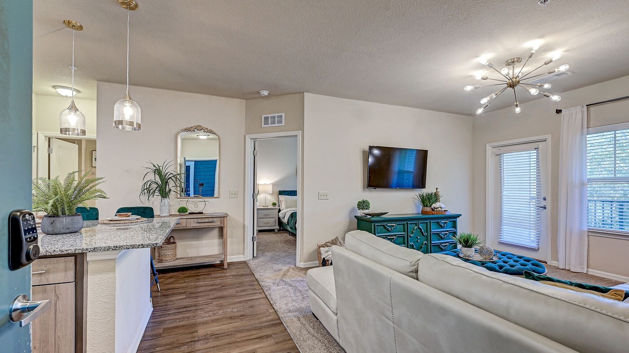 Photo of Livingroom in Northside