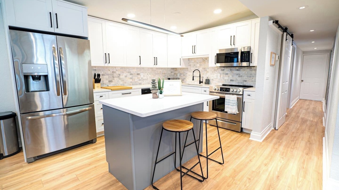 Photo of Kitchen in Carver City - Lincoln Gardens