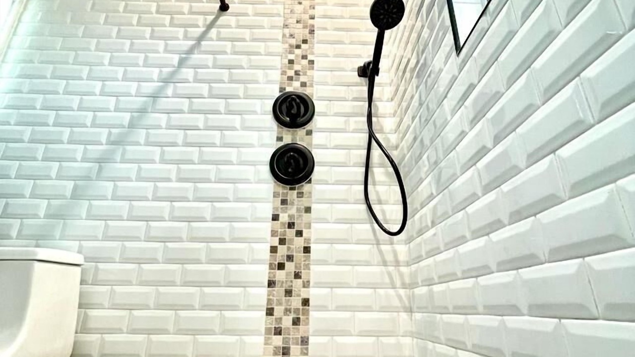 Photo of Bathroom in Fairvilla