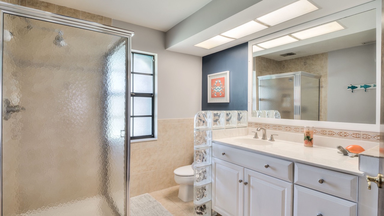 Photo of Bathroom in Yacht Club
