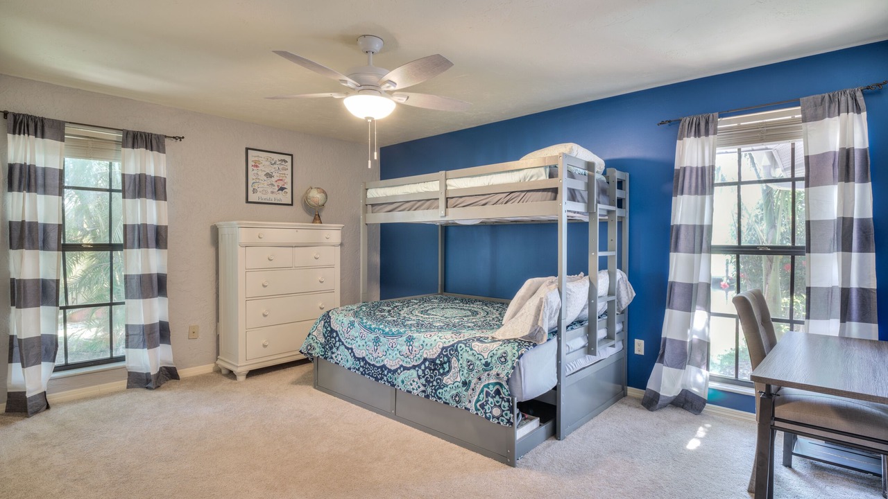 Photo of Bedroom in Yacht Club