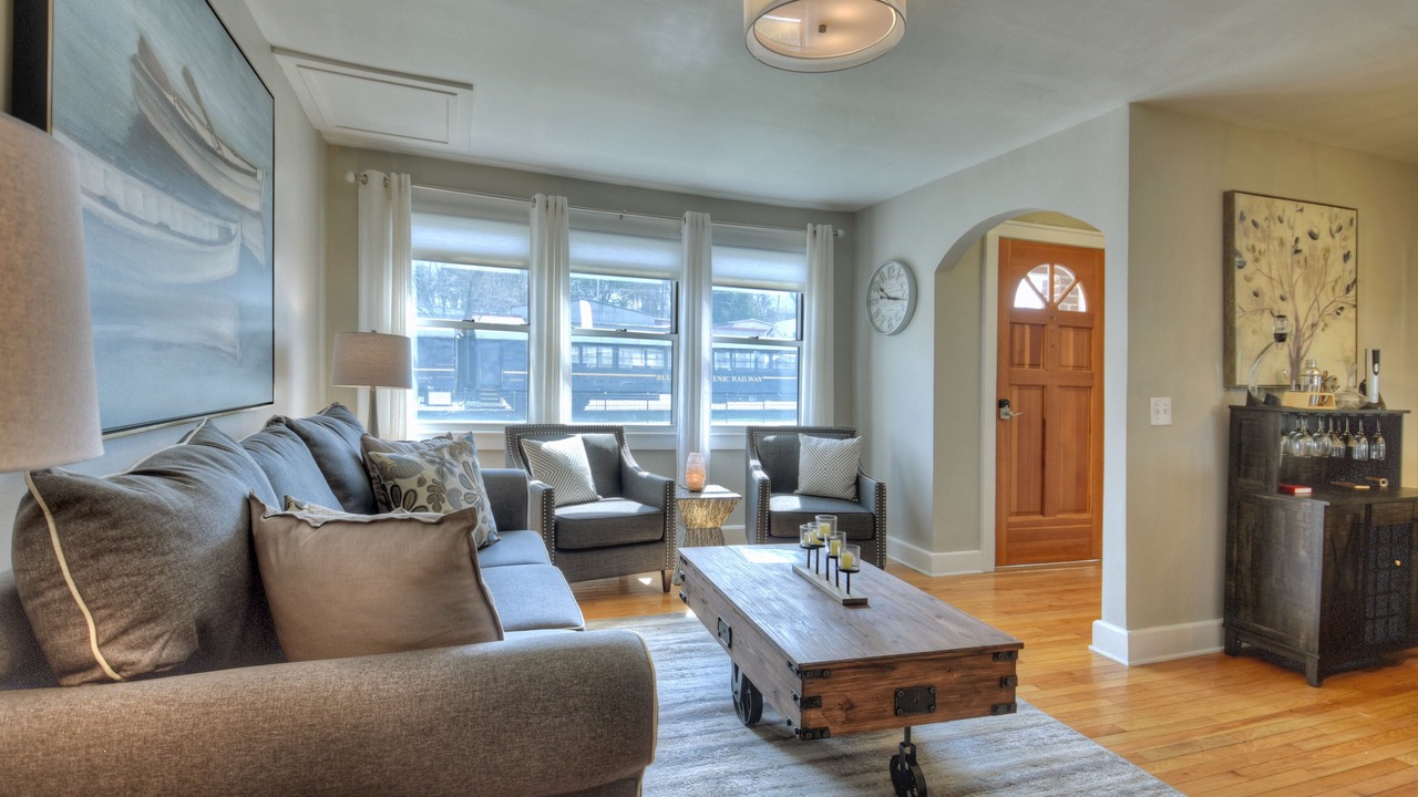 Photo of Livingroom in Blue Ridge