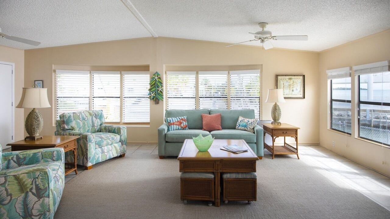 Photo of Livingroom in Geiger Key